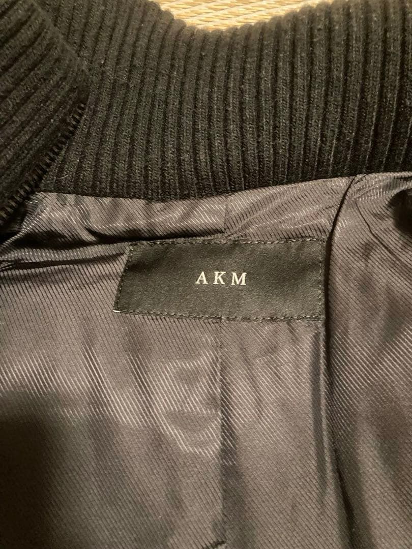 【AKM】ダウンベスト-ナイロンダイヤキルト