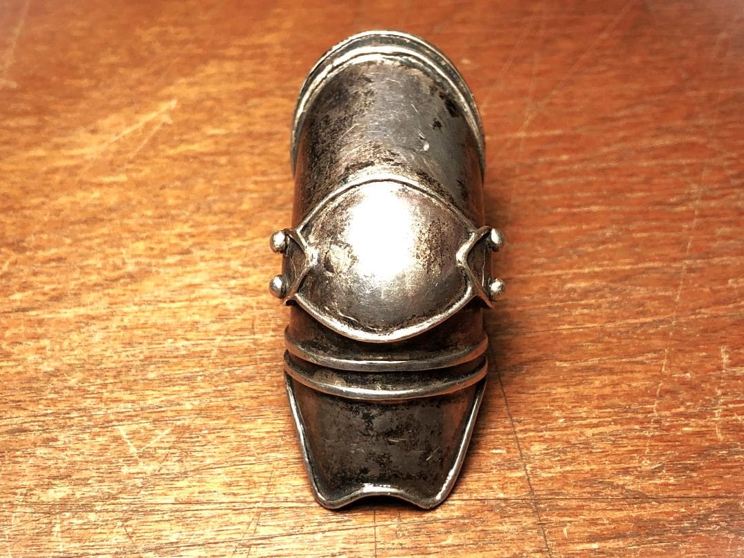 【 ナックルリング 】　中世～近世　シルバー925