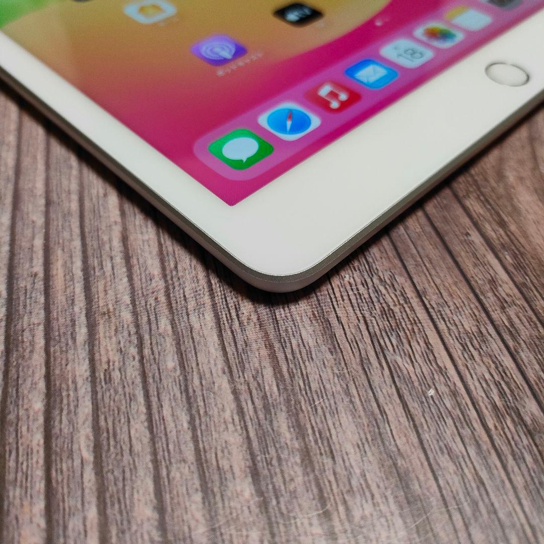 apple iPad 第7世代 32GB シルバー 美品