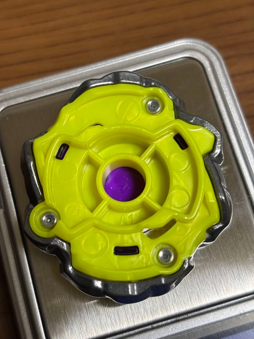 ベイブレードX オロチクラスタ 重量35.91g ダブルA1個体 ブレードのみ