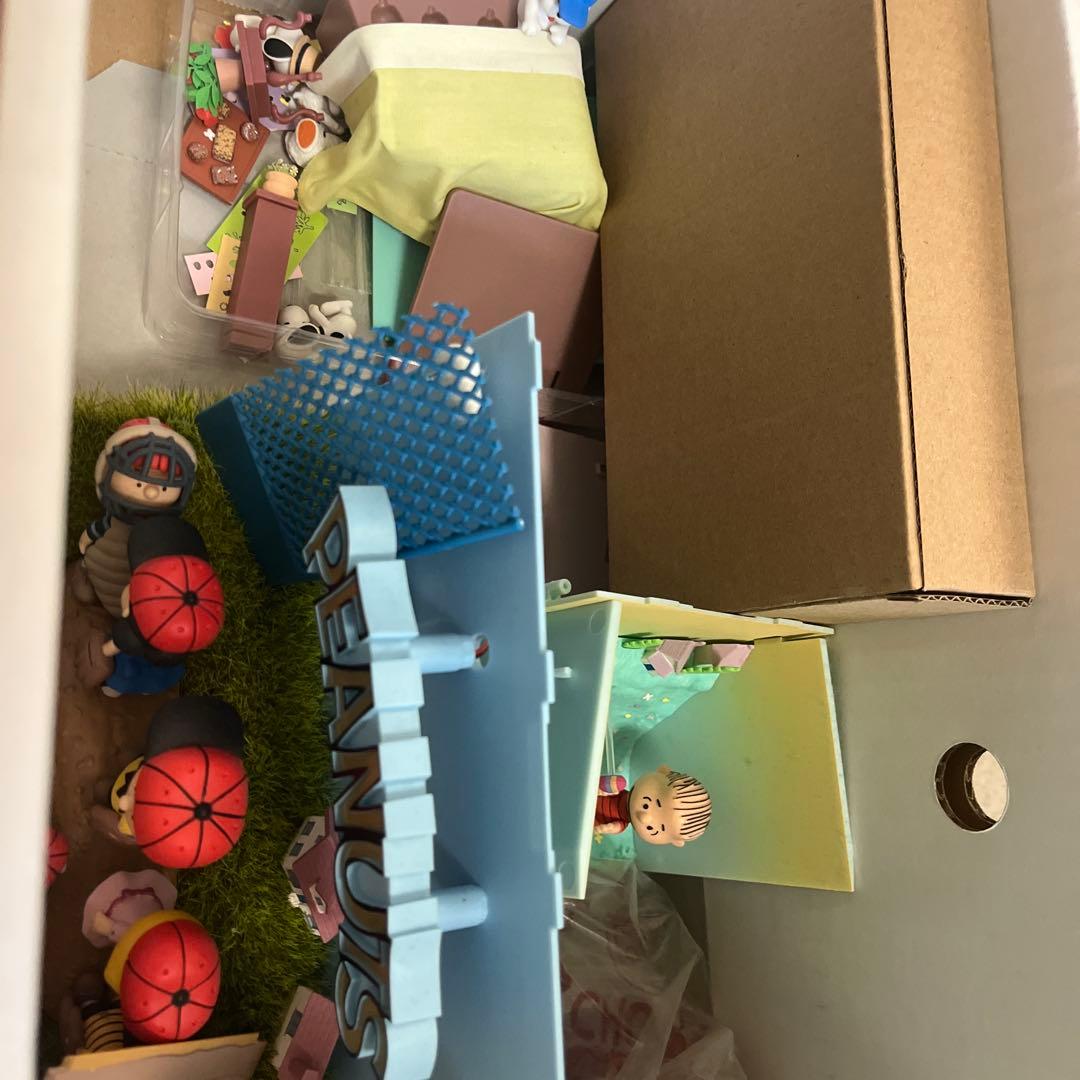 SNOOPY ディアゴスティーニ　【開封済み】1〜17巻【未開封】18~100巻