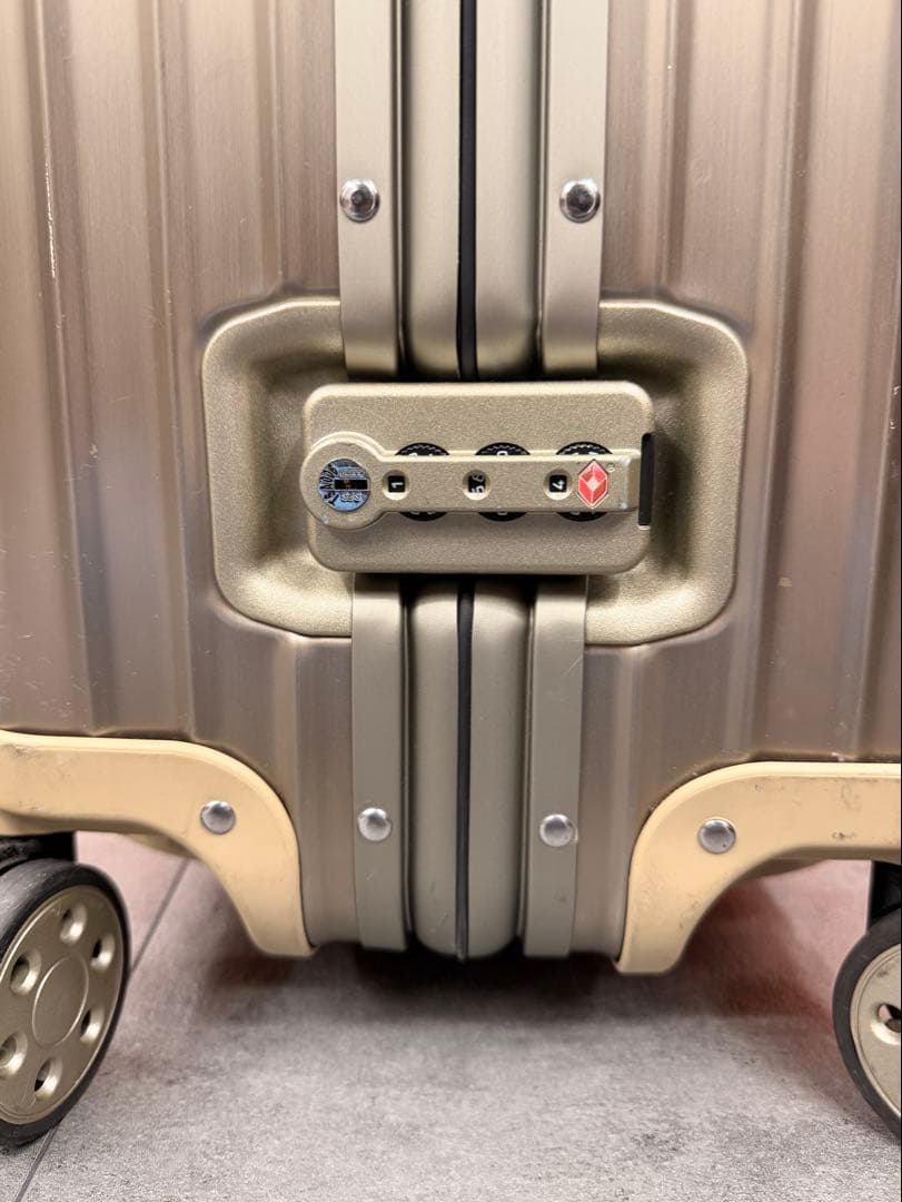 【正規品】RIMOWA リモア TOPAS TITANIUM 82L