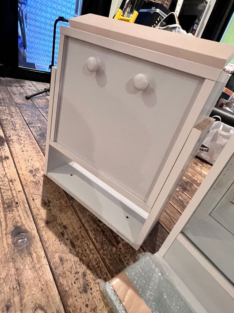 JAJANフィギュアラック　天井上置転倒防止オプション棚付き　早い者勝ち