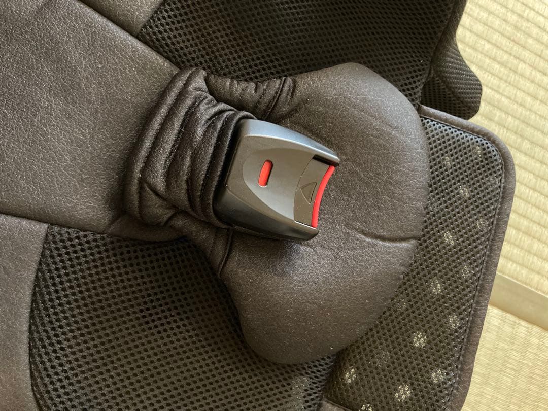 コンビチャイルドシートjoytrip エアスルー　ドリンクホルダー付き