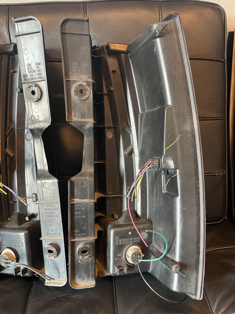 キャデラック エスカレード レッド テールランプ 2個セット