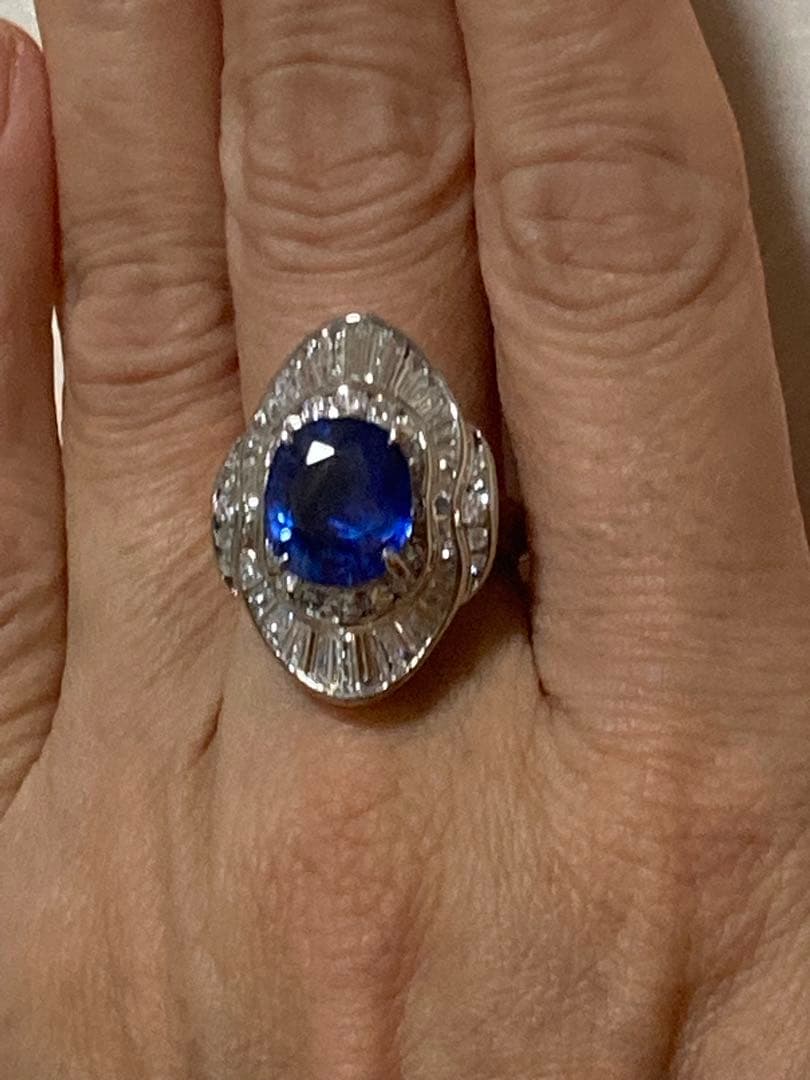 プラチナ天然サファイア６．65カラットリング