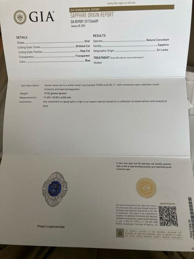 プラチナ天然サファイア６．65カラットリング