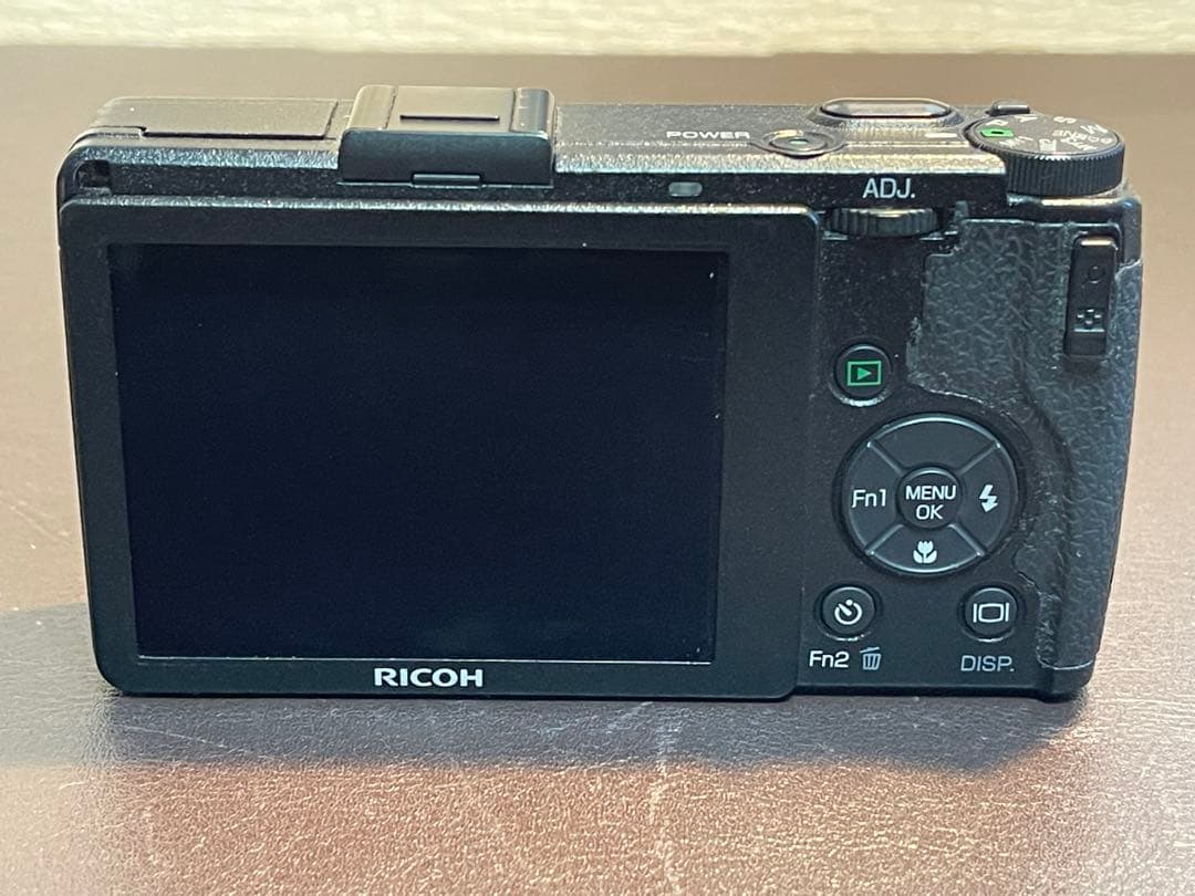 RICOH GR DIGITAL IV ジャンク 電源入らず レンズ未格納