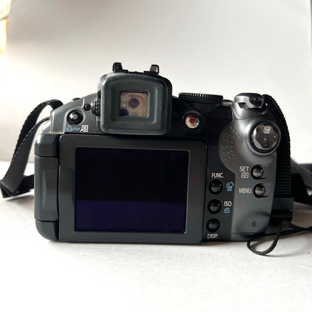 Canon PowerShot S5 IS 8.0MP デジタルカメラ