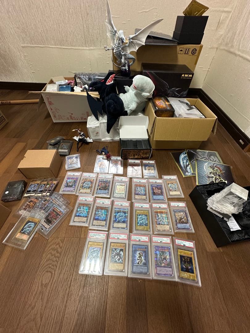 遊戯王 青眼の白龍レリーフほか　まとめ売り　引退