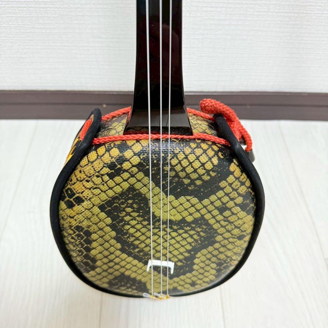 沖縄 三線 特上 人工皮革 蛇柄 ソフトケース 三味線✨付属品多数