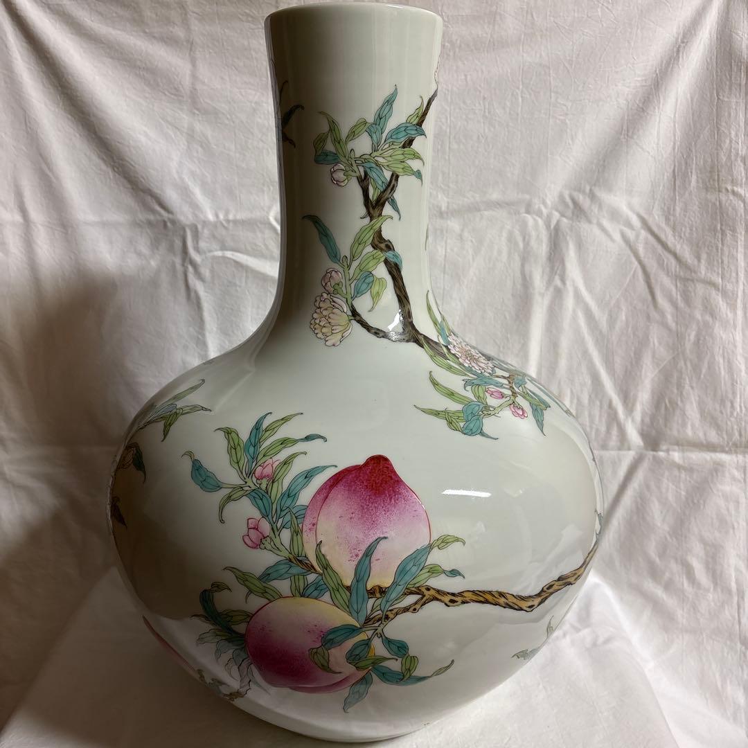 大清乾隆年製 粉彩桃図大壷