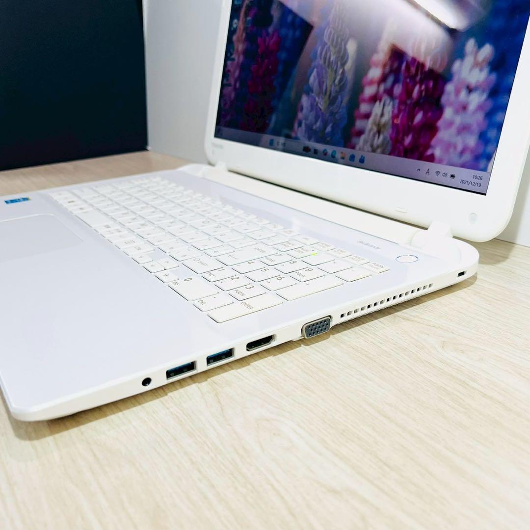 新品SSDで爆速✨windows11 ノートパソコン DVD カメラ 8GB