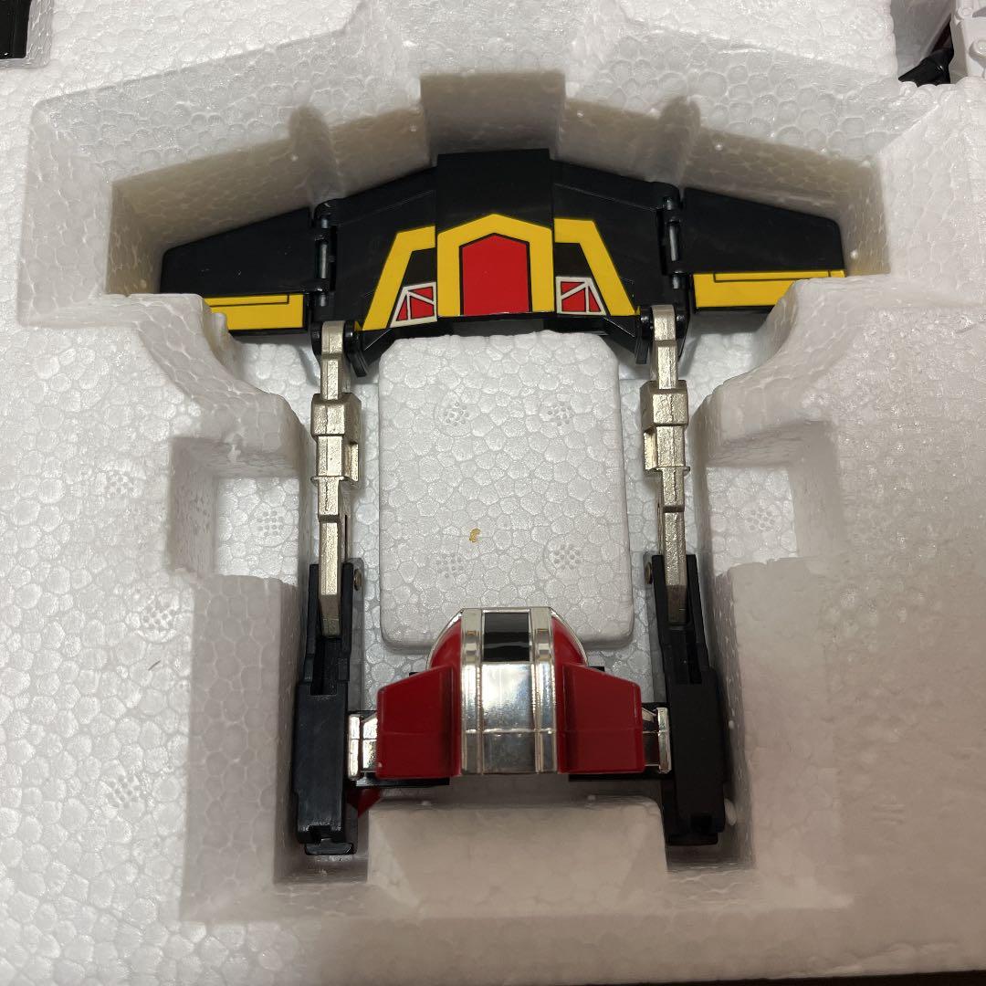 【絶版】【美品】【箱破れアリ】ライブマン　超獣合身 DXライブボクサー