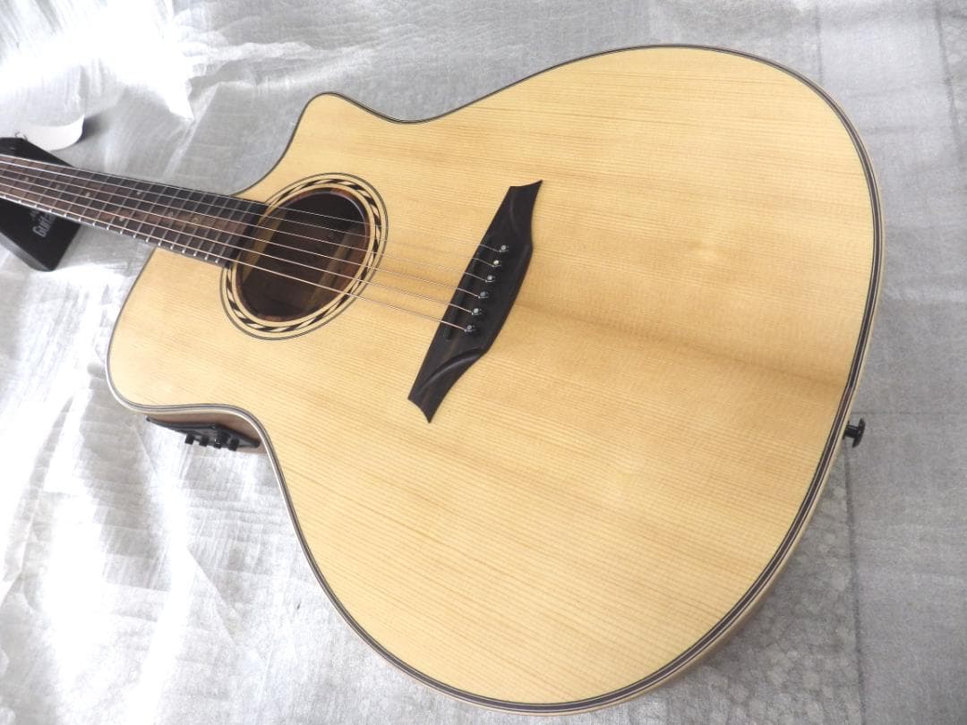 弦高低め シトカスプルース単板　Bromo　エレアコギター BAT2CE