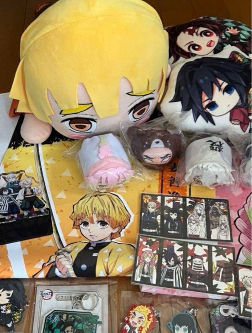 鬼滅の刃 アクリルスタンド アクスタ 缶バッジ フィギュア アクキー まとめ売り