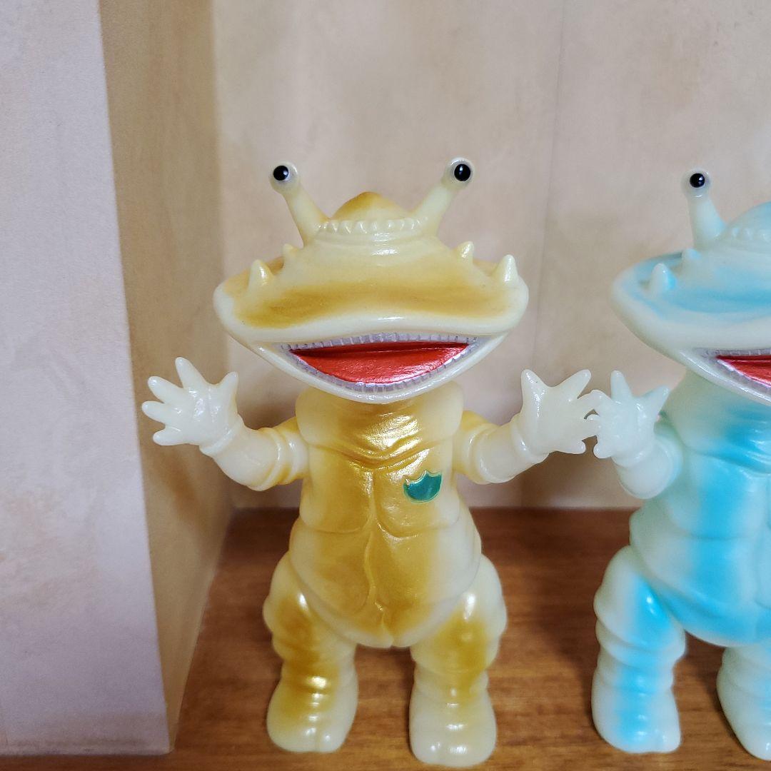 ブルマァク　ブルマァクの怪獣シリーズ　リトルカネゴン蓄光　4体セット