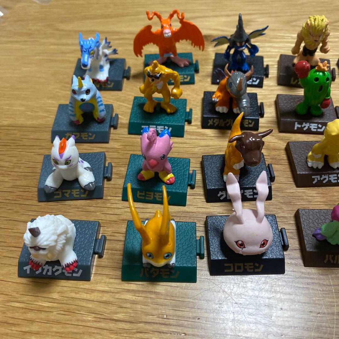 森永 デジモンアドベンチャー チョコスナック 22体　まとめ売り