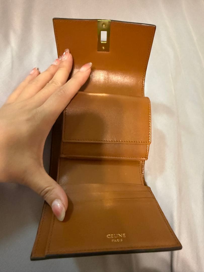 CELINEトリフォールドウォレット 16