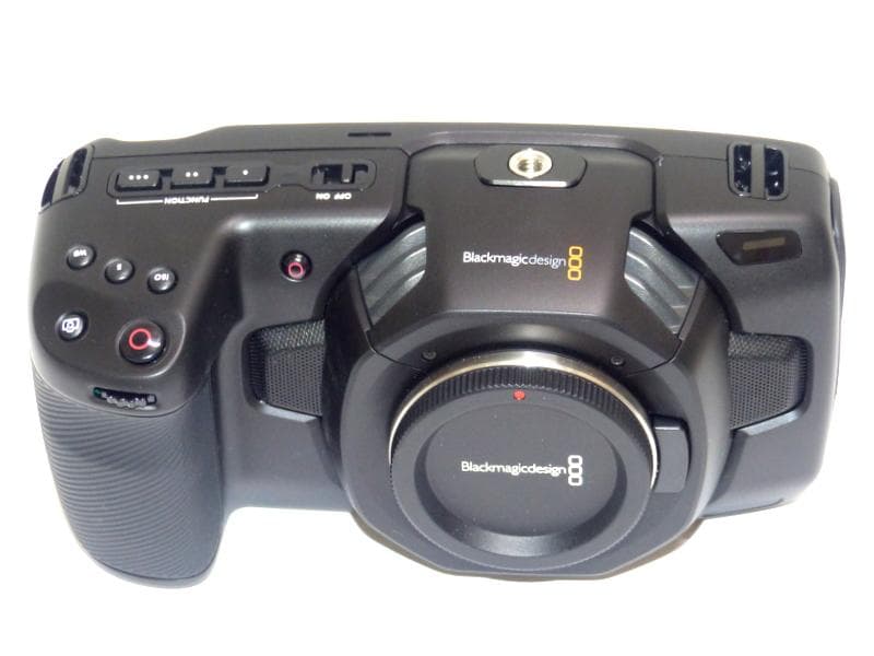 ブラックマジックデザイン BMPCC 4K　マイクロフォーサーズ リグ付