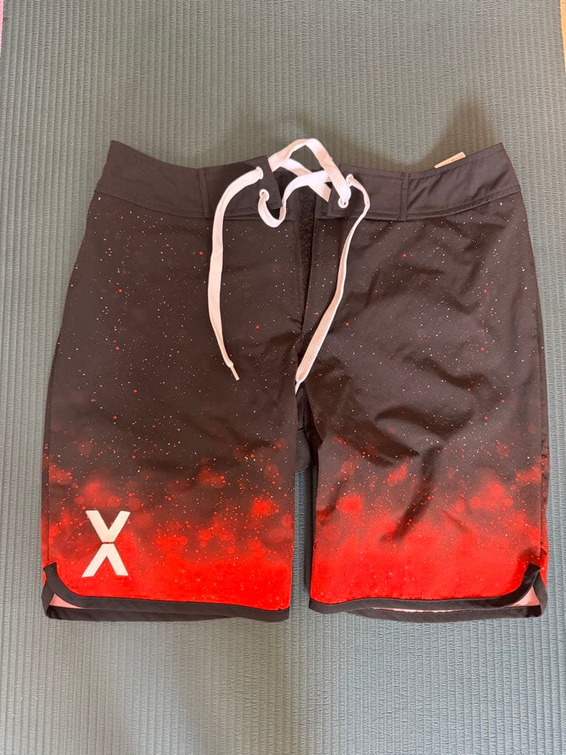 VEATM SPARK GRAPHIC SURF SHORTS L サイズ