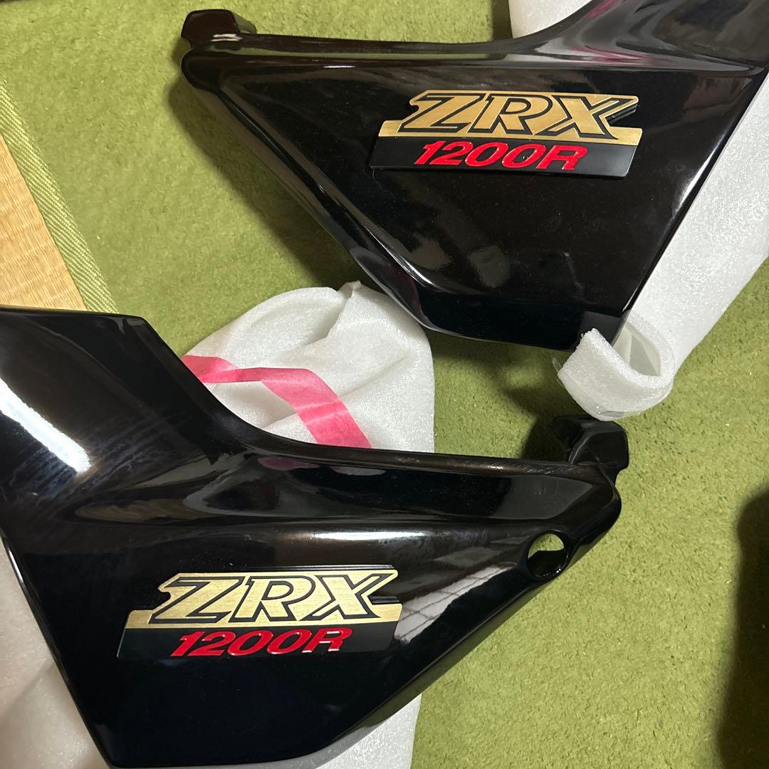 ZRX400 タンクカバー　サイドカバー