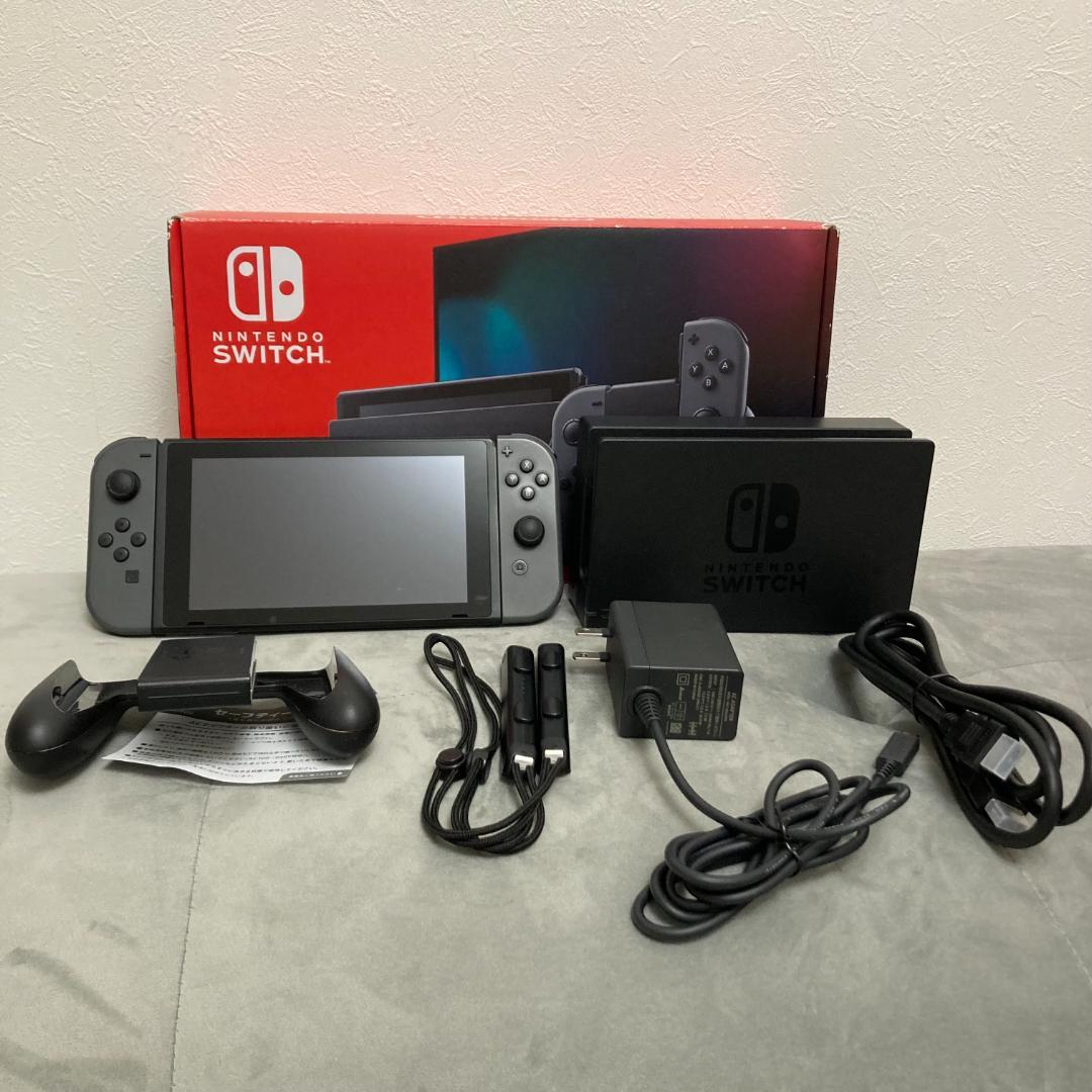 【美品】Nintendo Switch グレー 新型