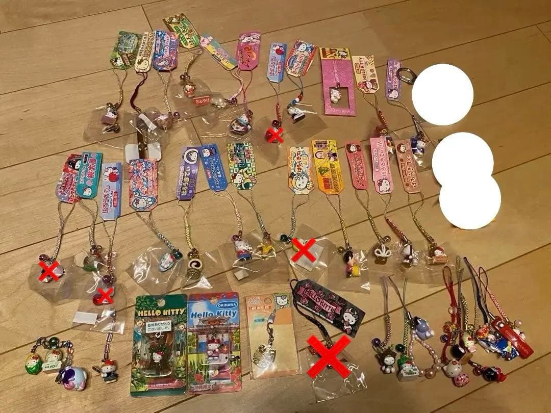 ご当地キティー　ストラップまとめ売り　37個