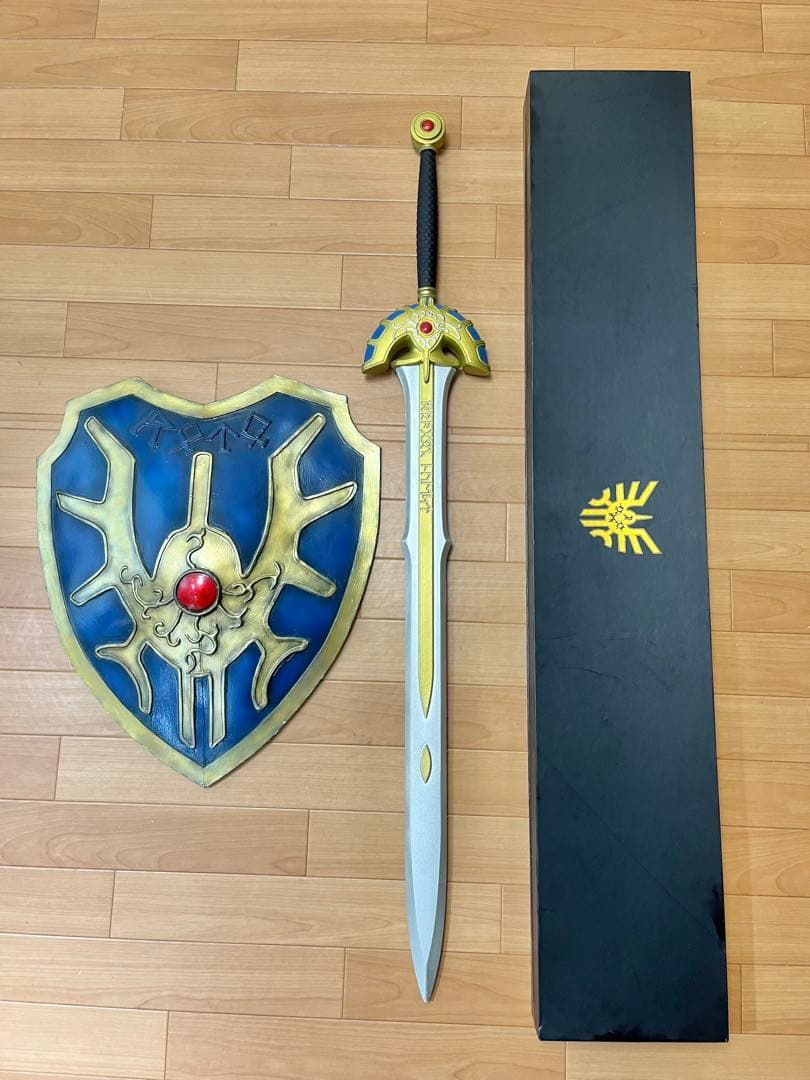 ドラゴンクエスト　ロトの剣　１／１　盾