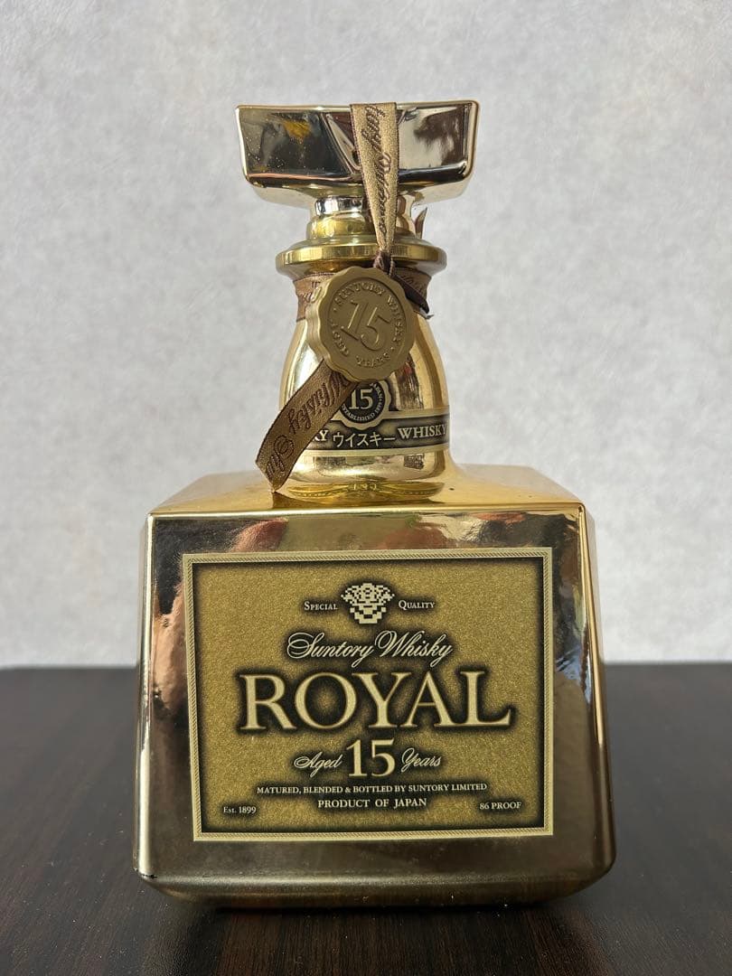 【未開栓】サントリーローヤルプレミアム15年ゴールド