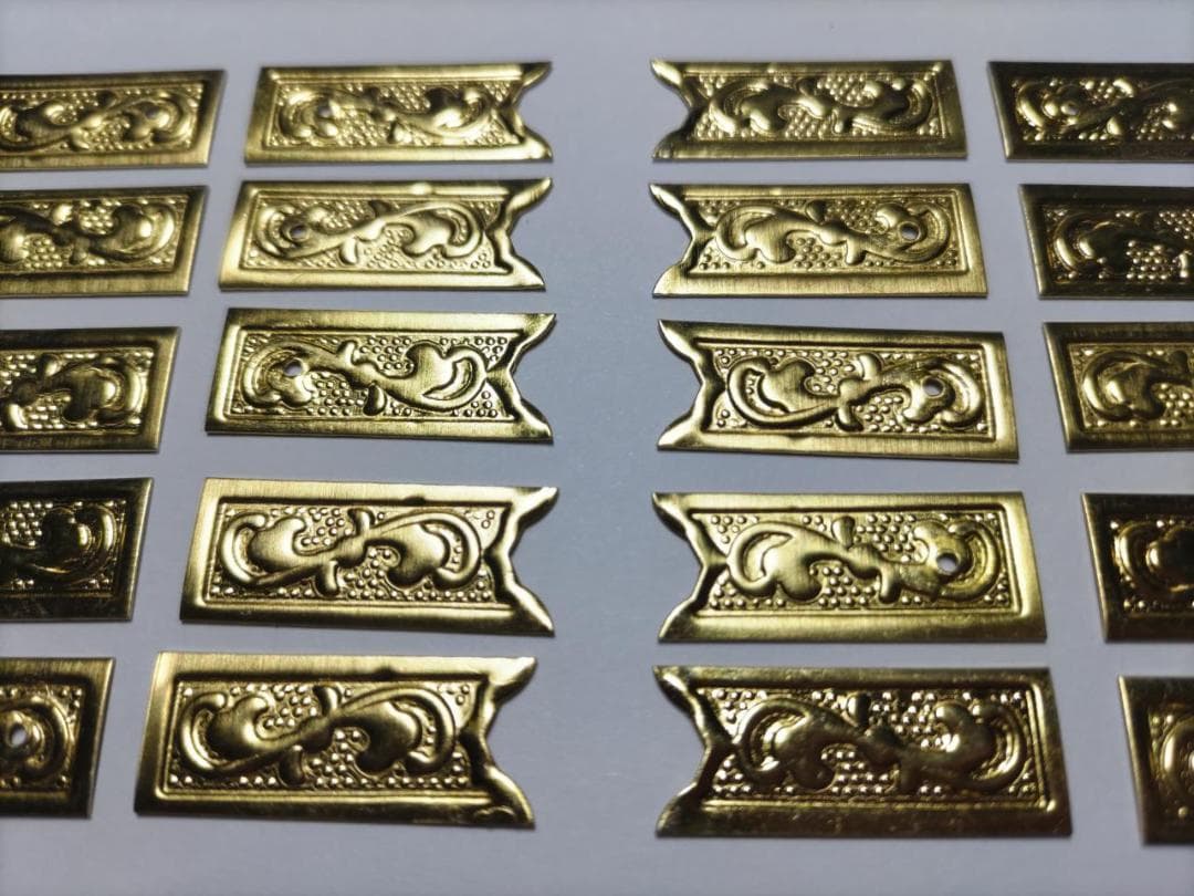 ★特別！☆26ｍｍｘ 100枚【唐草真鍮金具】 神輿、山車、祭り、飾り真鍮金具