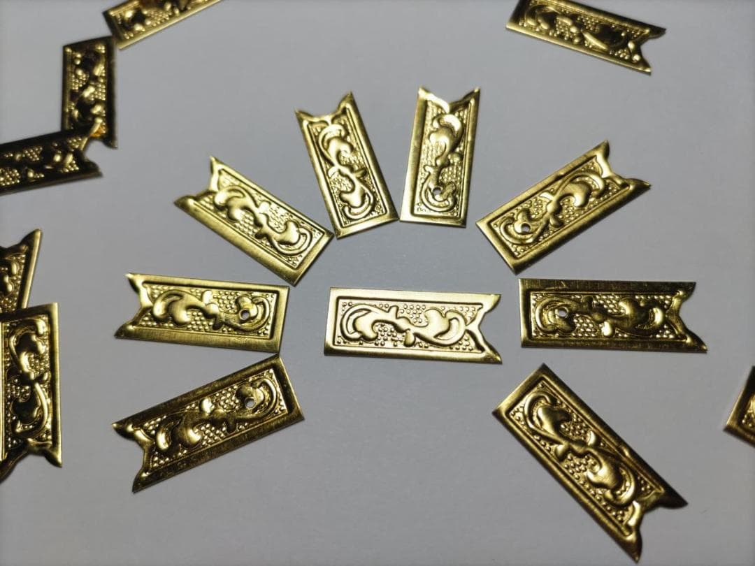 ★特別！☆26ｍｍｘ 100枚【唐草真鍮金具】 神輿、山車、祭り、飾り真鍮金具