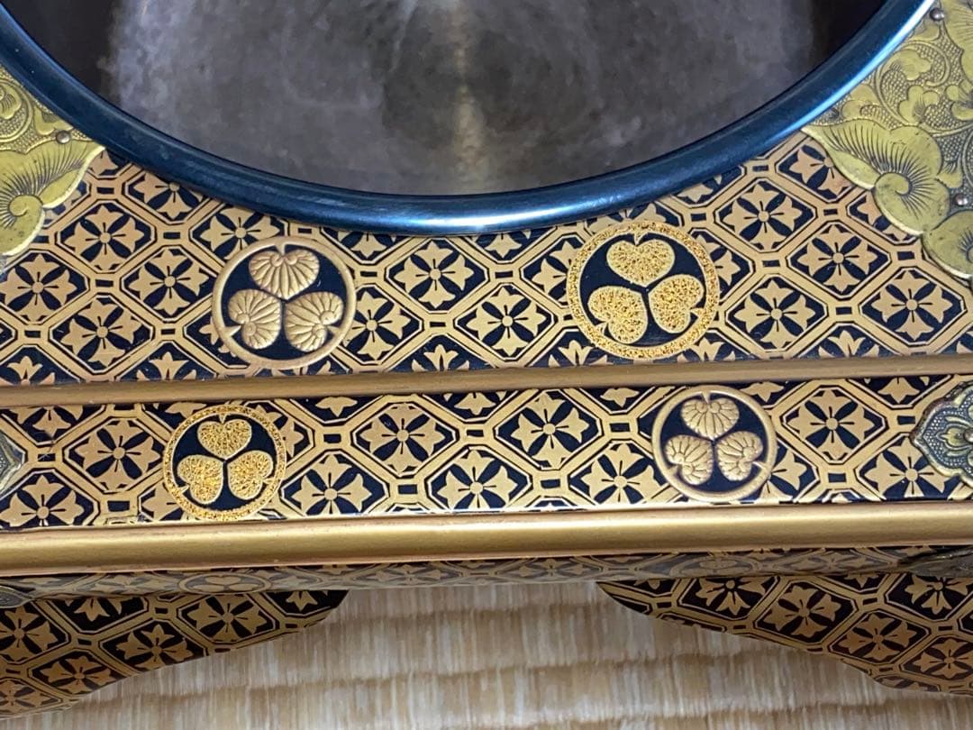 Qqqqw 大名家伝来品梨地高蒔絵徳川家葵紋入火鉢！