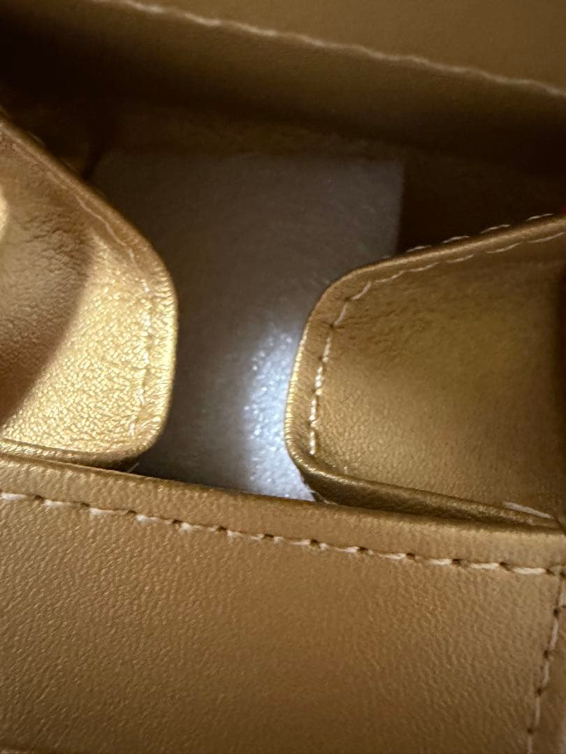 【新品未使用】皇居財布 本革 ケース　金色