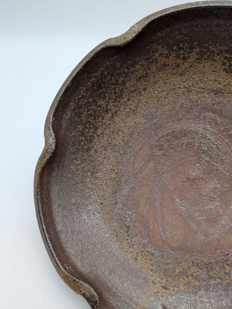 【未使用】 大平一誠 備前焼 輪花皿 直径28cm 盛り皿 深皿 食器 胡麻緋襷