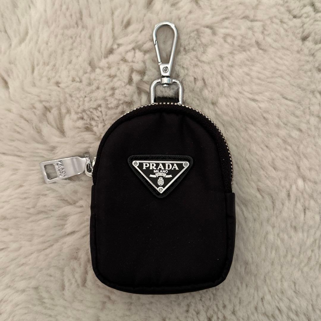 プラダ　・イヤホンケース