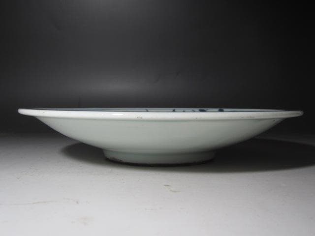 ★　古伊万里　染付龍図皿　味わい深い一品です★x306