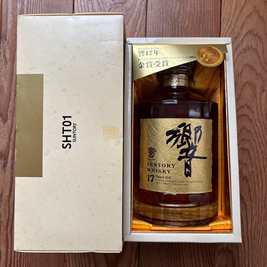 【希少】SUNTORY WHISKY 響17年（旧）ゴールドラベル