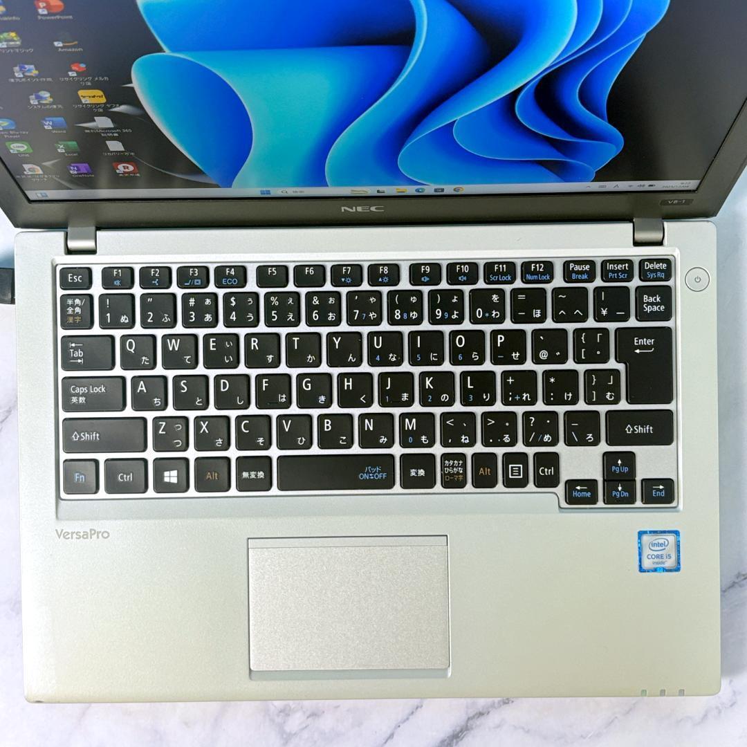 コンパクトサイズ★MSオフィス・Corei5・8GB・SSD・ノートパソコン