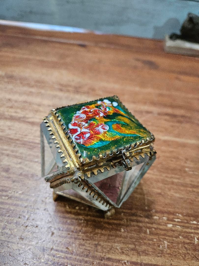 フランスアンティーク カットガラスの宝石箱 全面ベベル硝子 ジュエリーボックス