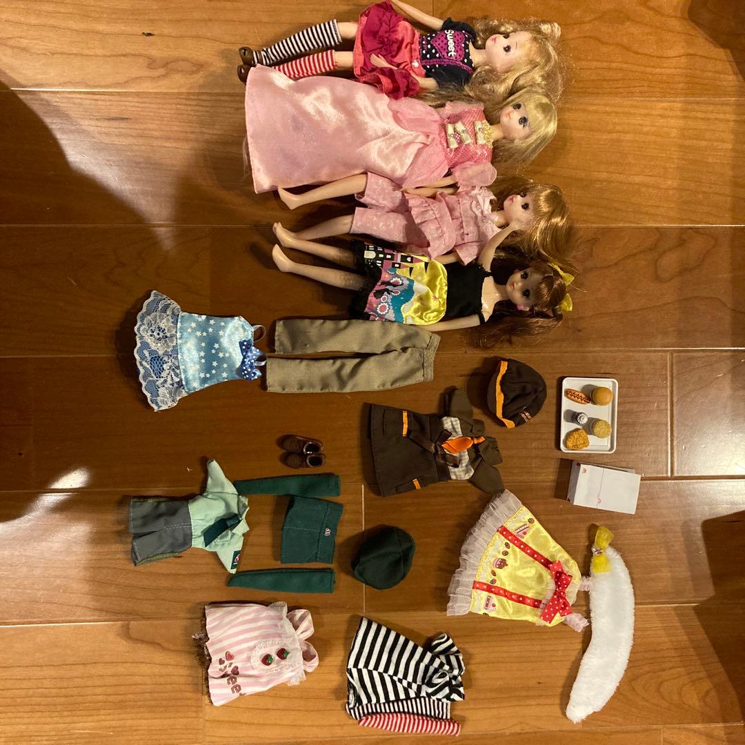 りかちゃん人形と洋服セット