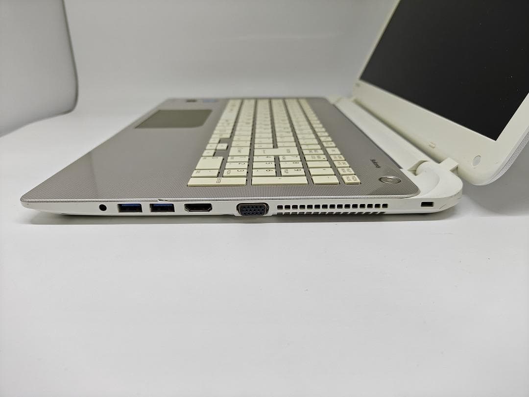 【東芝】爆速 Corei7/新品SSD256GB ノートパソコン 15.6 A6