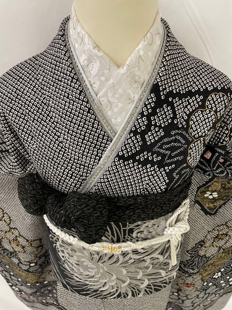 売約済み【WA-Modern】★★正絹モノトーン総絞り振袖フルセット★★