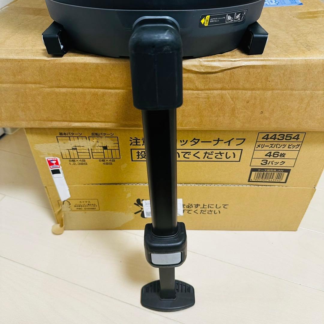 combi クルムーヴ アドバンス ISOFIX JP-590 チャイルドシート