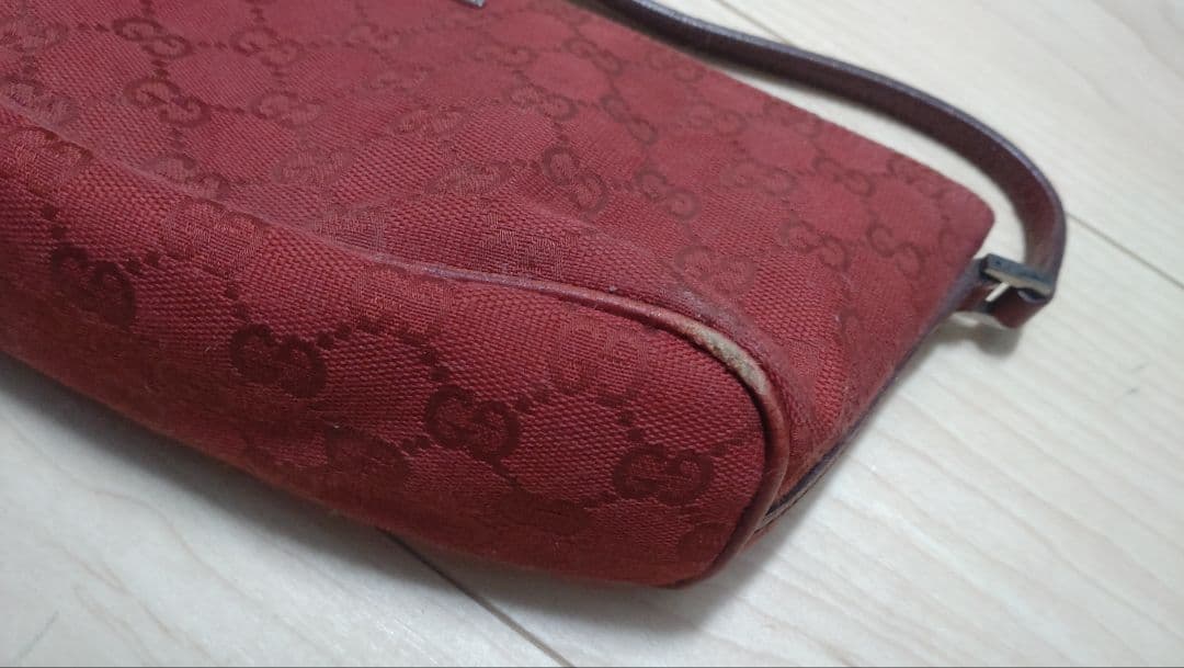 GUCCI アクセサリーポーチ レッド