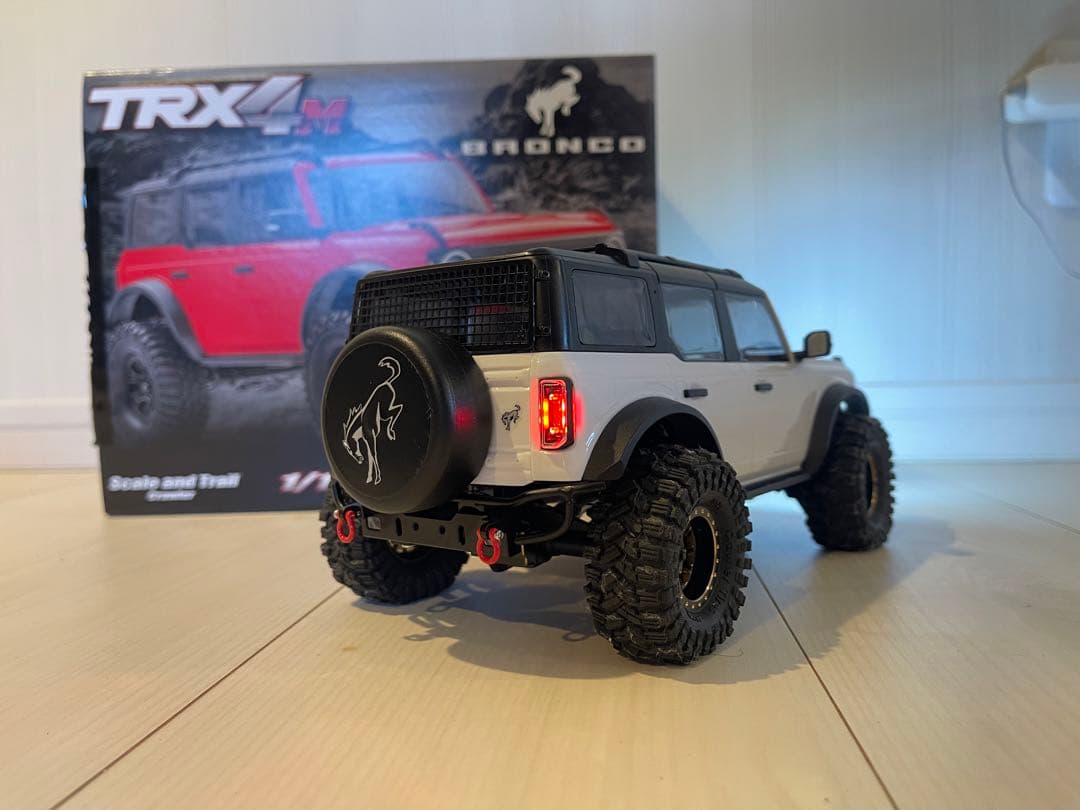 トラクサス　TRX4M ブロンコ　美品　フルカスタム　4×4
