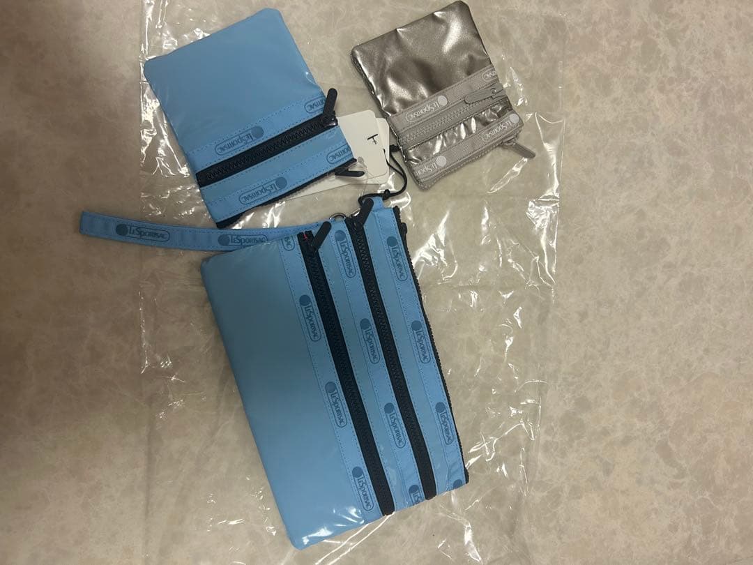 【24日まで出品】ひとりっぷコラボ　水色 防水トラベルポーチ