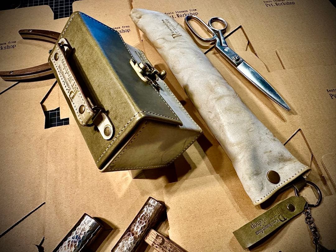 初売最終日！Pvt.Workshop 極CL 本革　デッキケース ハーフ