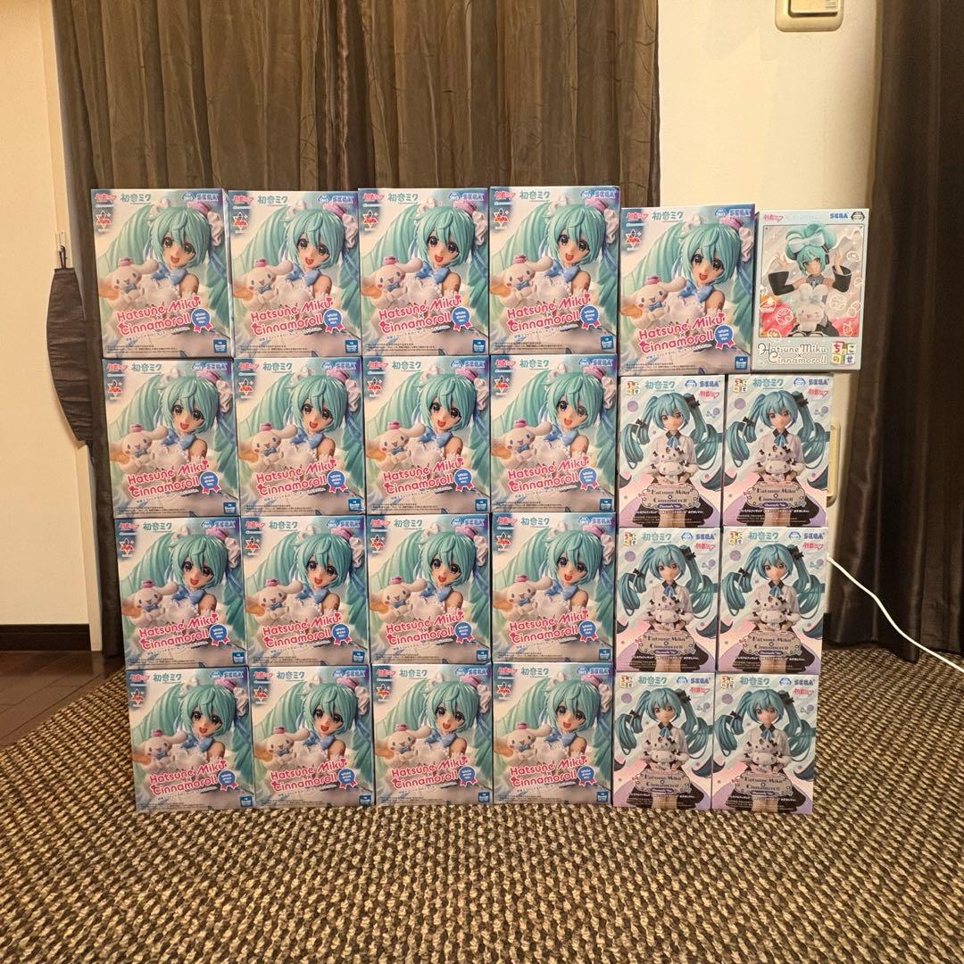 初音ミク×シナモロール フィギュア 24個