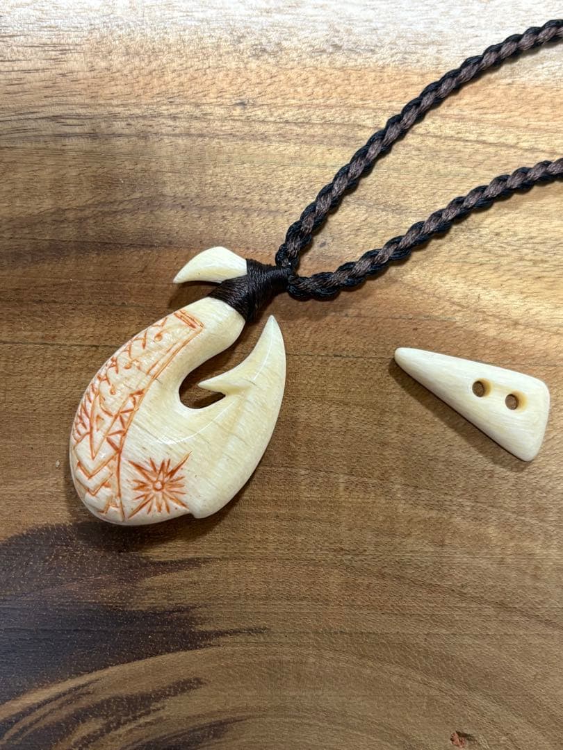ボーンカービングネックレス(sw62)マッコウ